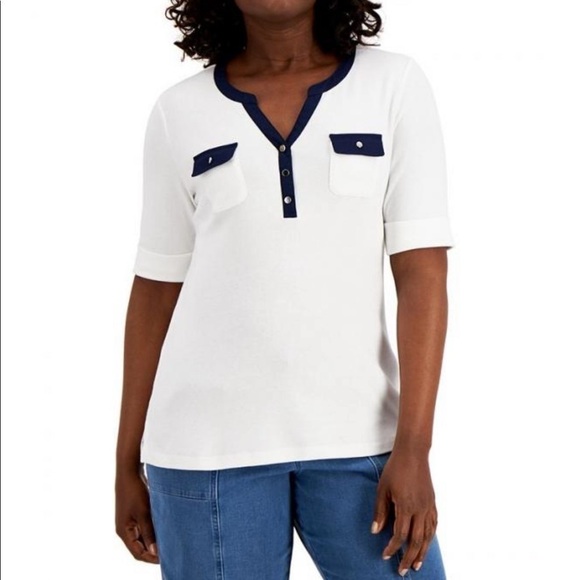 Karen Scott Short Sleeve Top Front Pockets Split Neck Contrast Trim Blouse Top - Picture 1 of 7